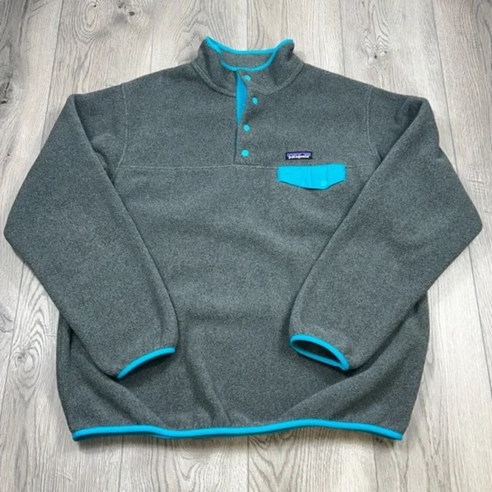 Grey and blue Patagonia Synchilla fleece pullover
